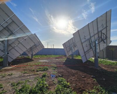 SOLUTION TRACKEUR PHOTOVOLTAÏQUE Système de Suivi Solaire Avancé